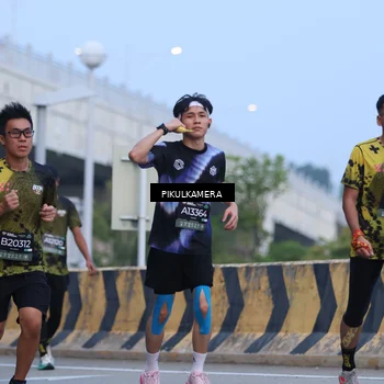 Runner Photo 6237312
