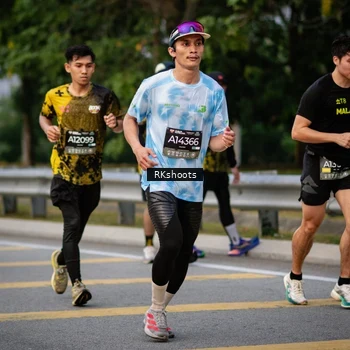 Runner Photo 6237316