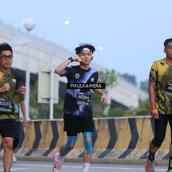 Runner Photo 6237326