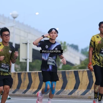 Runner Photo 6237336