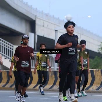 Runner Photo 6237371