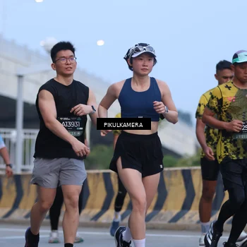 Runner Photo 6237384