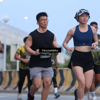 Runner Photo 6237391