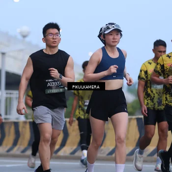 Runner Photo 6237392