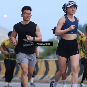 Runner Photo 6237419