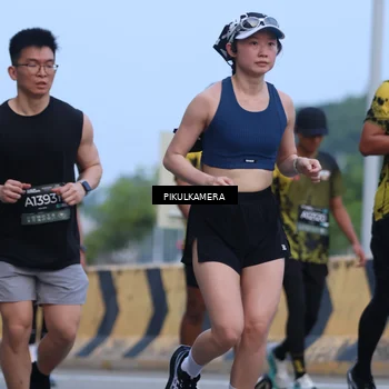 Runner Photo 6237443