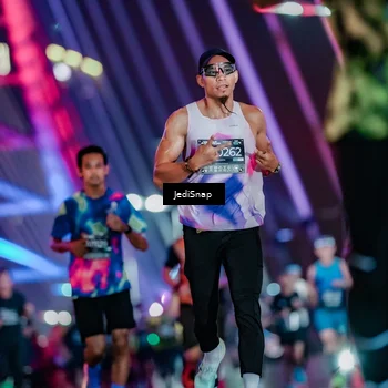 Runner Photo 6237447
