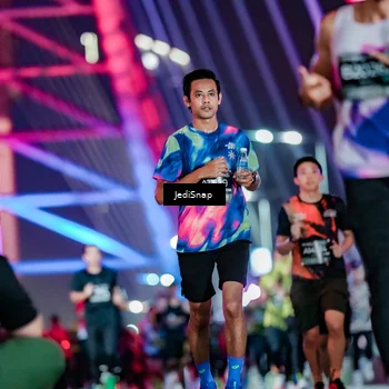Runner Photo 6237471