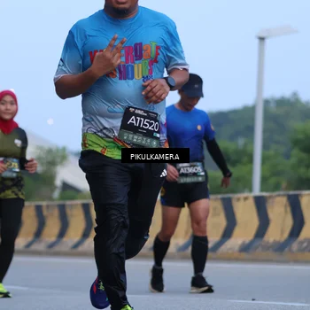 Runner Photo 6237488