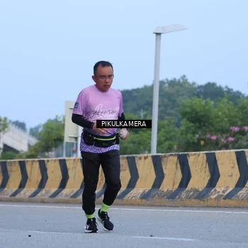 Runner Photo 6237513