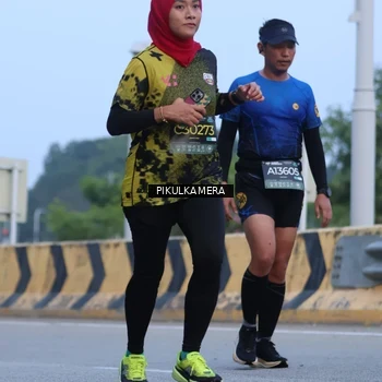 Runner Photo 6237519
