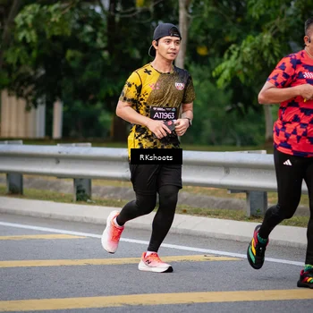 Runner Photo 6237533