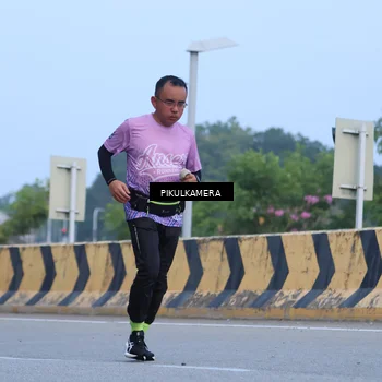 Runner Photo 6237534