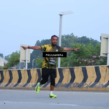 Runner Photo 6237556