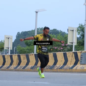 Runner Photo 6237595