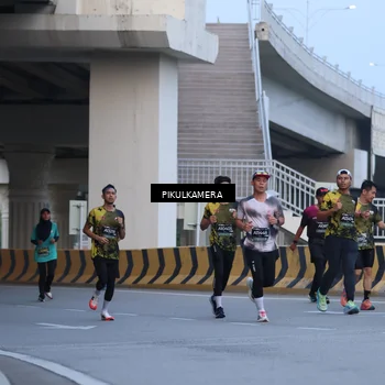 Runner Photo 6237613