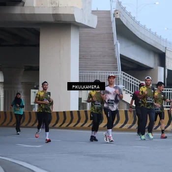Runner Photo 6237627