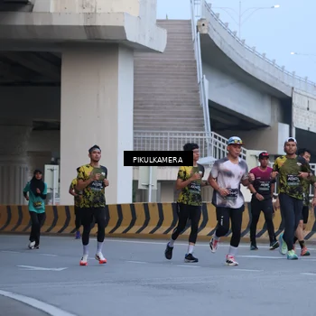 Runner Photo 6237635