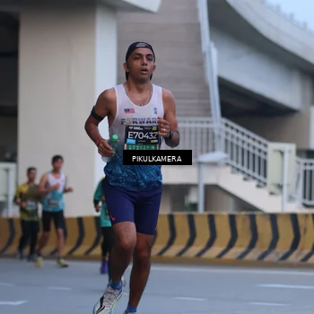 Runner Photo 6237652