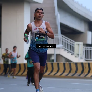 Runner Photo 6237682
