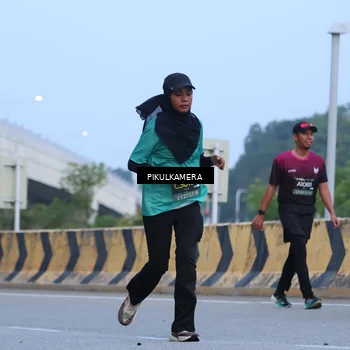 Runner Photo 6237713