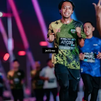 Runner Photo 6237745