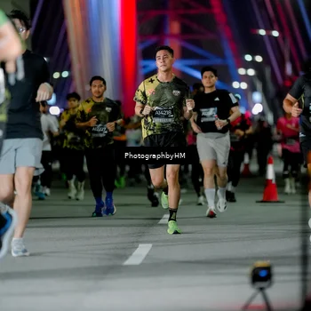 Runner Photo 6237749