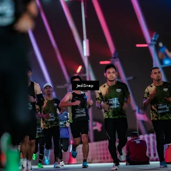 Runner Photo 6237802