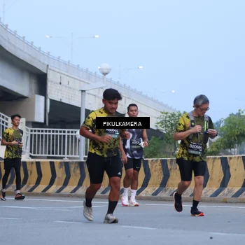 Runner Photo 6237808