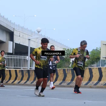 Runner Photo 6237830
