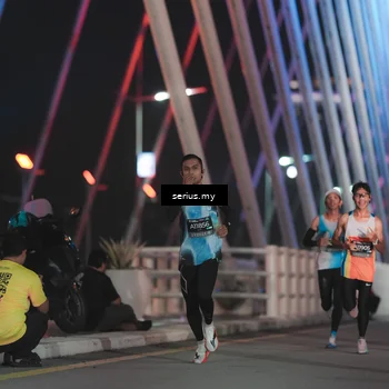 Runner Photo 6237904