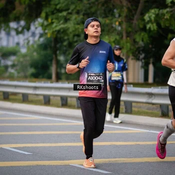 Runner Photo 6237916
