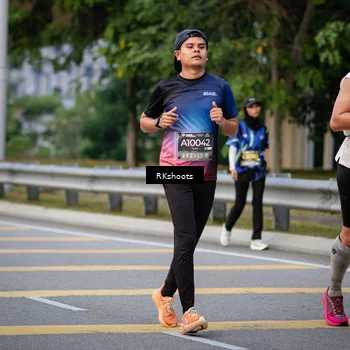 Runner Photo 6237919
