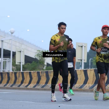 Runner Photo 6237922