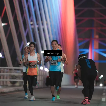 Runner Photo 6237950