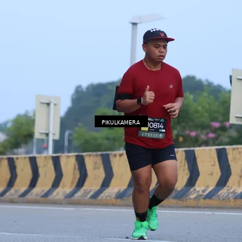 Runner Photo 6238042