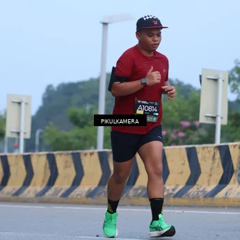 Runner Photo 6238053