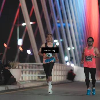 Runner Photo 6238072
