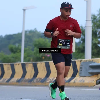 Runner Photo 6238074
