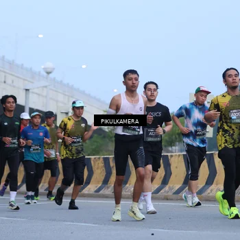 Runner Photo 6238084