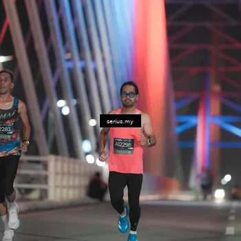 Runner Photo 6238095