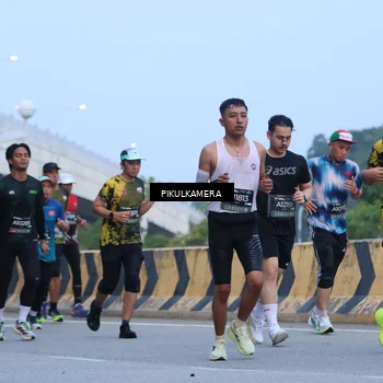 Runner Photo 6238096