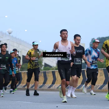Runner Photo 6238106