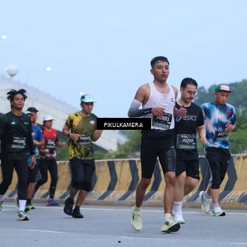 Runner Photo 6238117