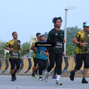 Runner Photo 6238130