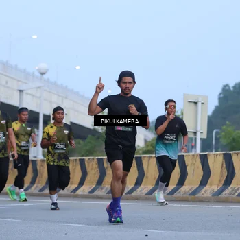 Runner Photo 6238132