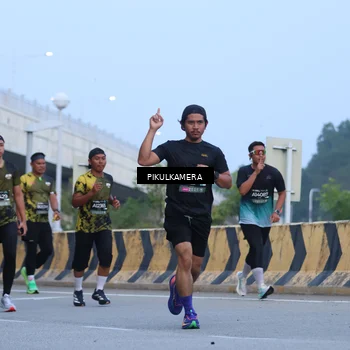 Runner Photo 6238162