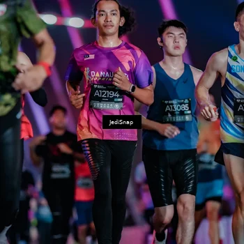 Runner Photo 6238171
