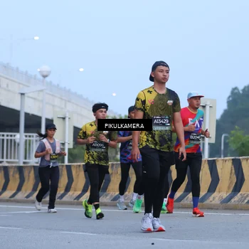 Runner Photo 6238189