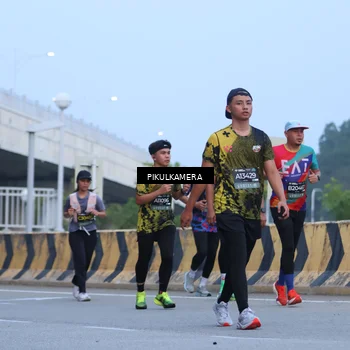 Runner Photo 6238201